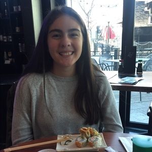 Meet your Posher, Amelia